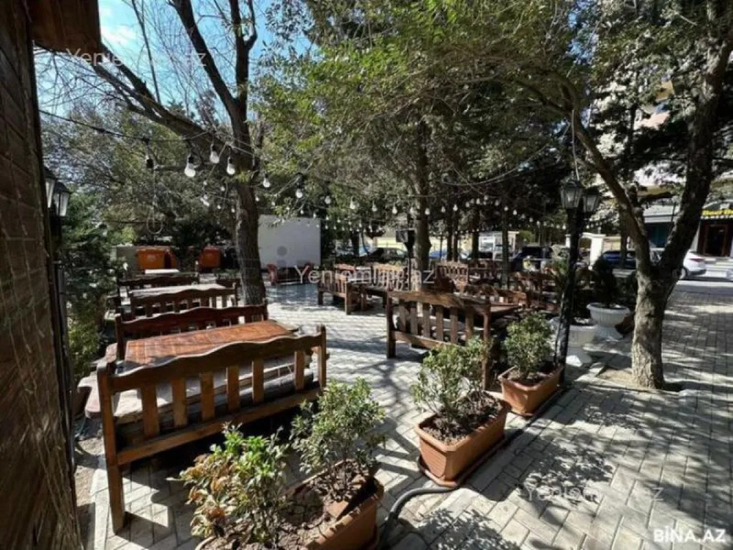 Satılır 12 otaqlı obyekt 400 m²