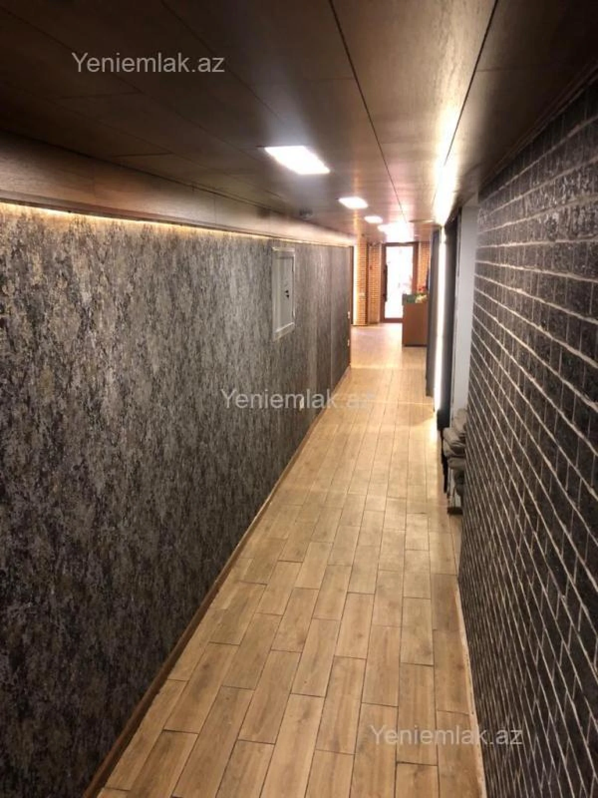 Satılır 12 otaqlı obyekt 400 m²