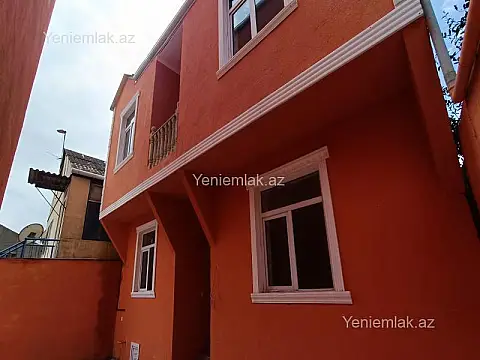 Satılır 4 otaqlı həyət evi 131 m²