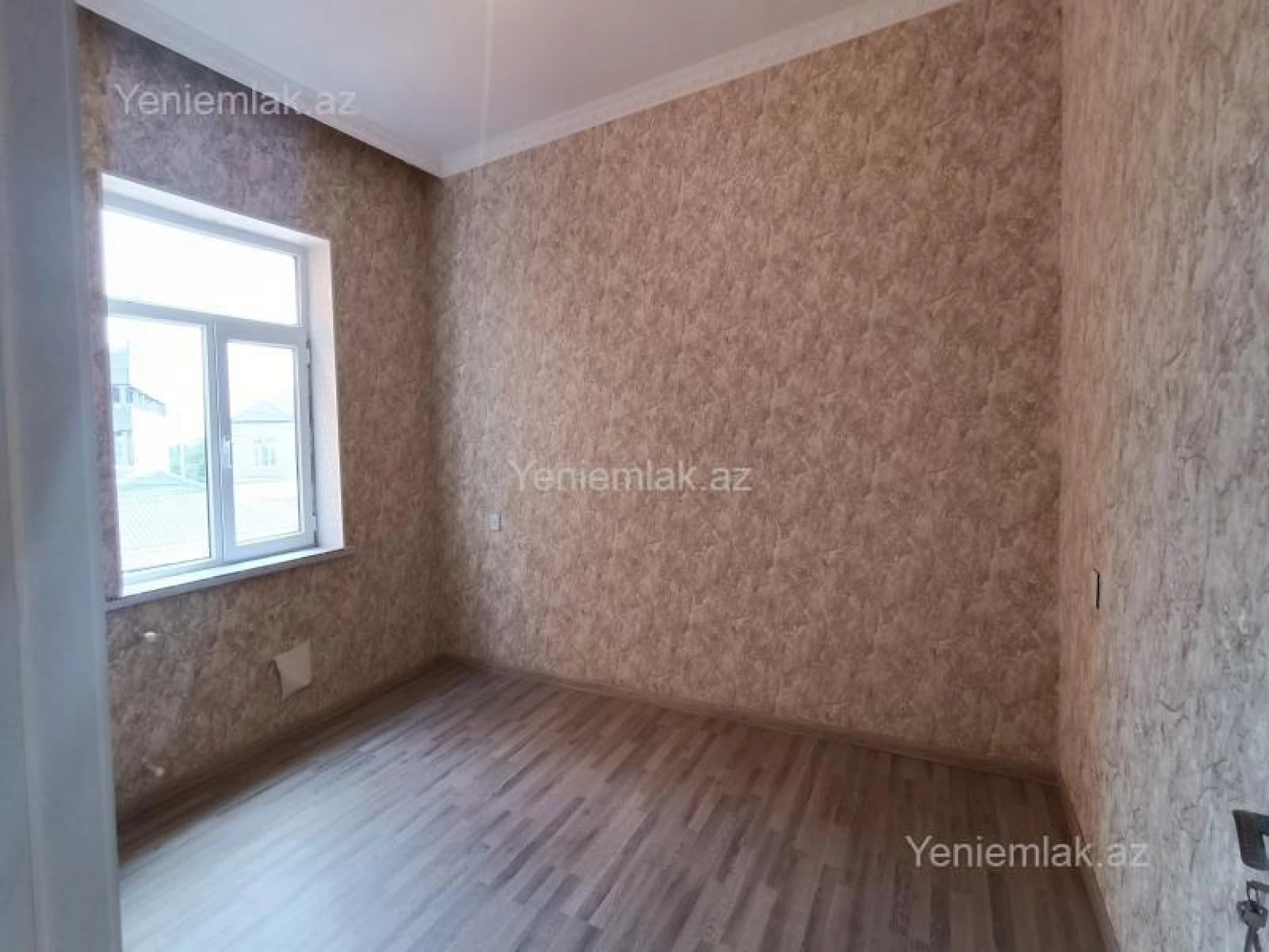 Satılır 4 otaqlı həyət evi 131 m²