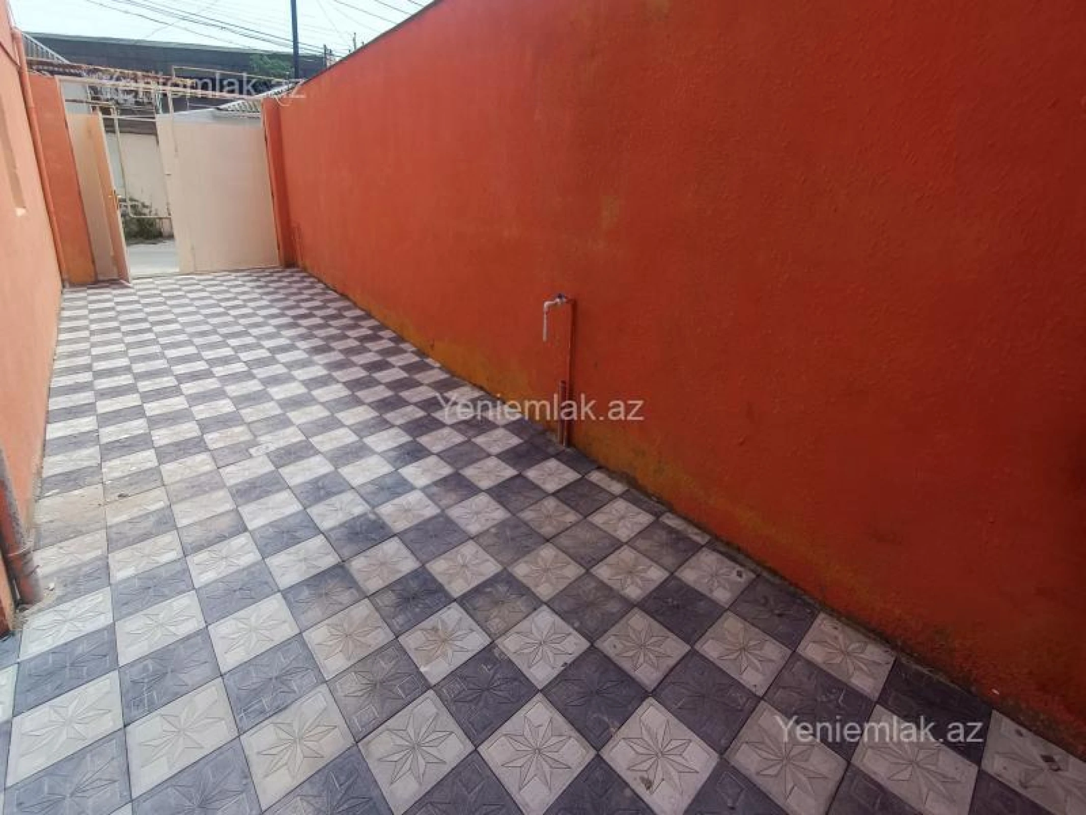 Satılır 4 otaqlı həyət evi 131 m²