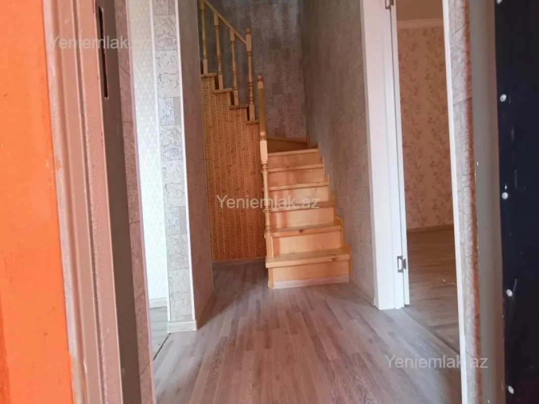 Satılır 4 otaqlı həyət evi 131 m²