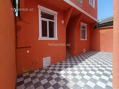 Satılır 4 otaqlı həyət evi 131 m²
