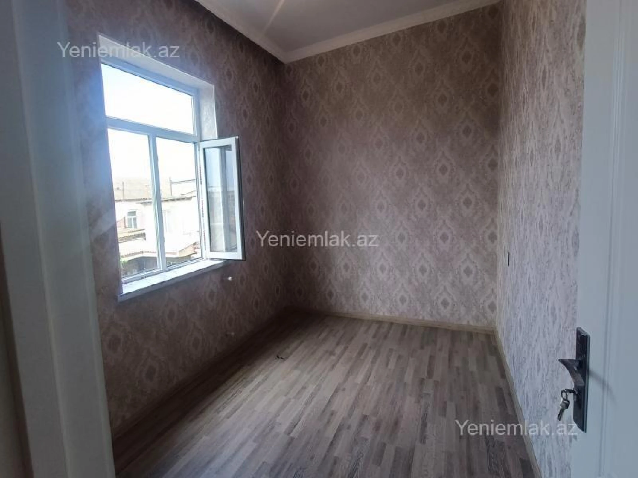 Satılır 4 otaqlı həyət evi 131 m²