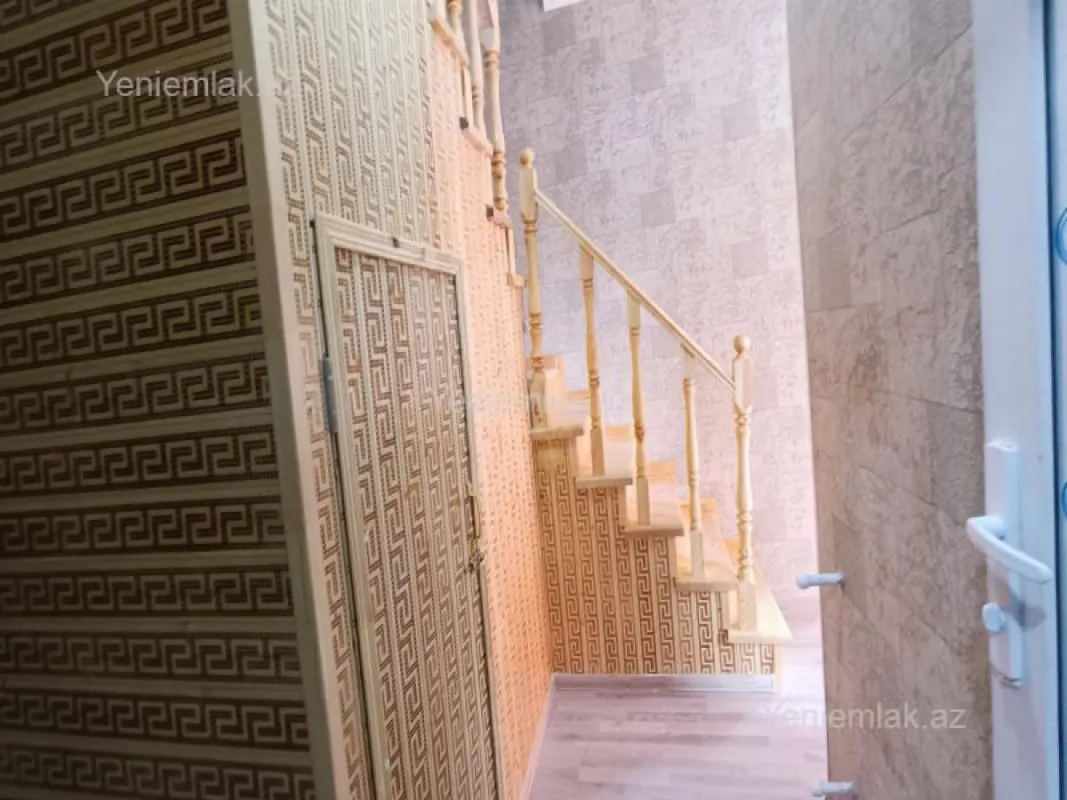 Satılır 4 otaqlı həyət evi 131 m²