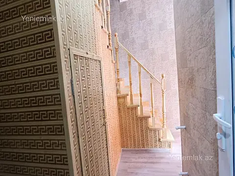 Satılır 4 otaqlı həyət evi 131 m²