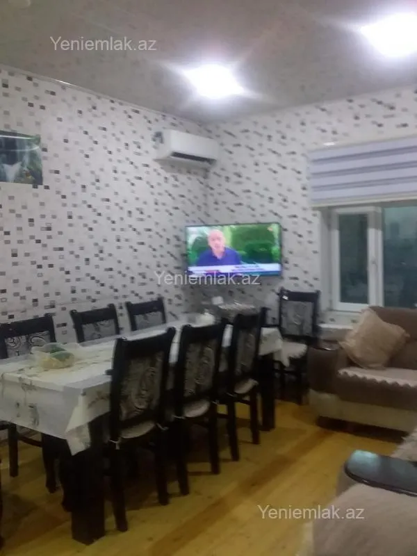 Satılır 7 otaqlı həyət evi 196 m²