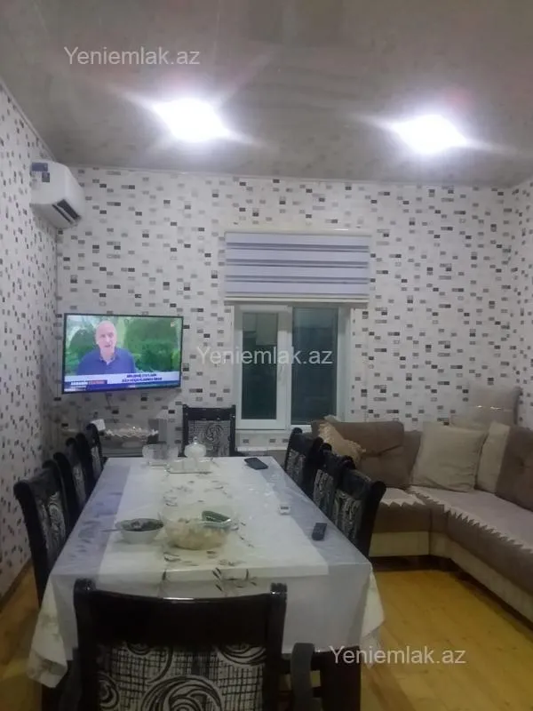 Satılır 7 otaqlı həyət evi 196 m²