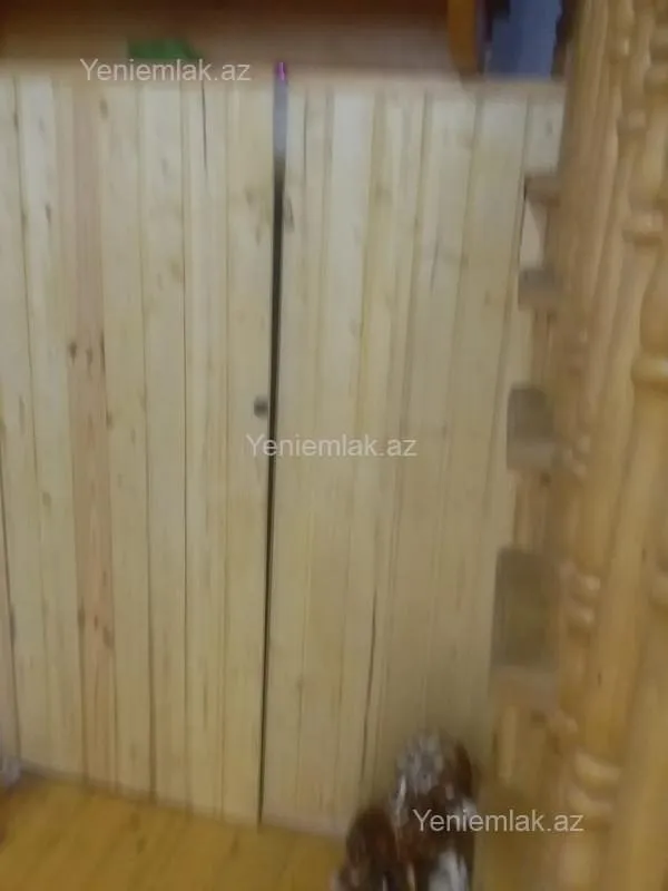 Satılır 7 otaqlı həyət evi 196 m²