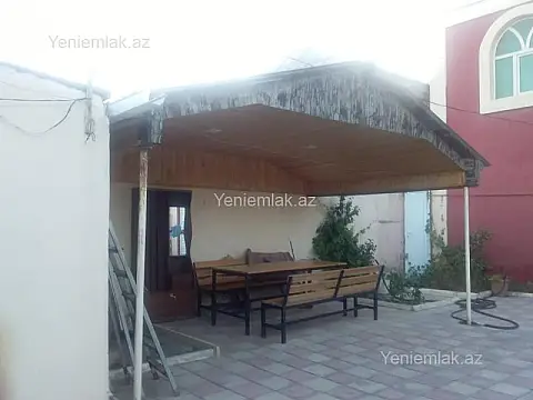 Satılır 7 otaqlı həyət evi 196 m²