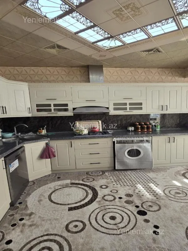 Satılır 3 otaqlı yeni tikili 147 m²