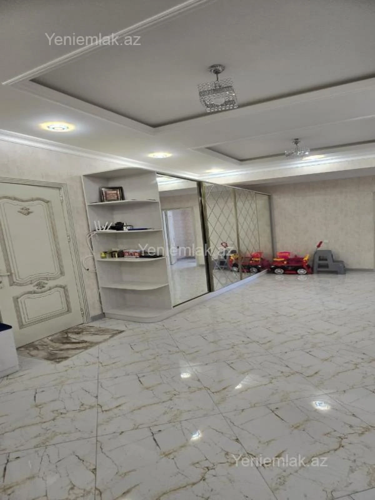 Satılır 3 otaqlı yeni tikili 147 m²