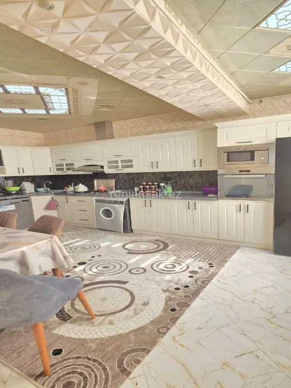 Satılır 3 otaqlı yeni tikili 147 m²