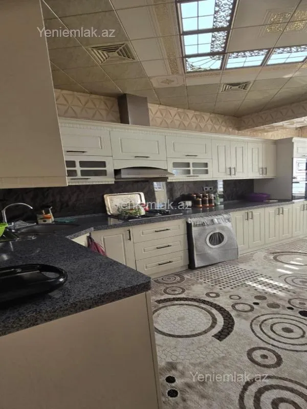 Satılır 3 otaqlı yeni tikili 147 m²