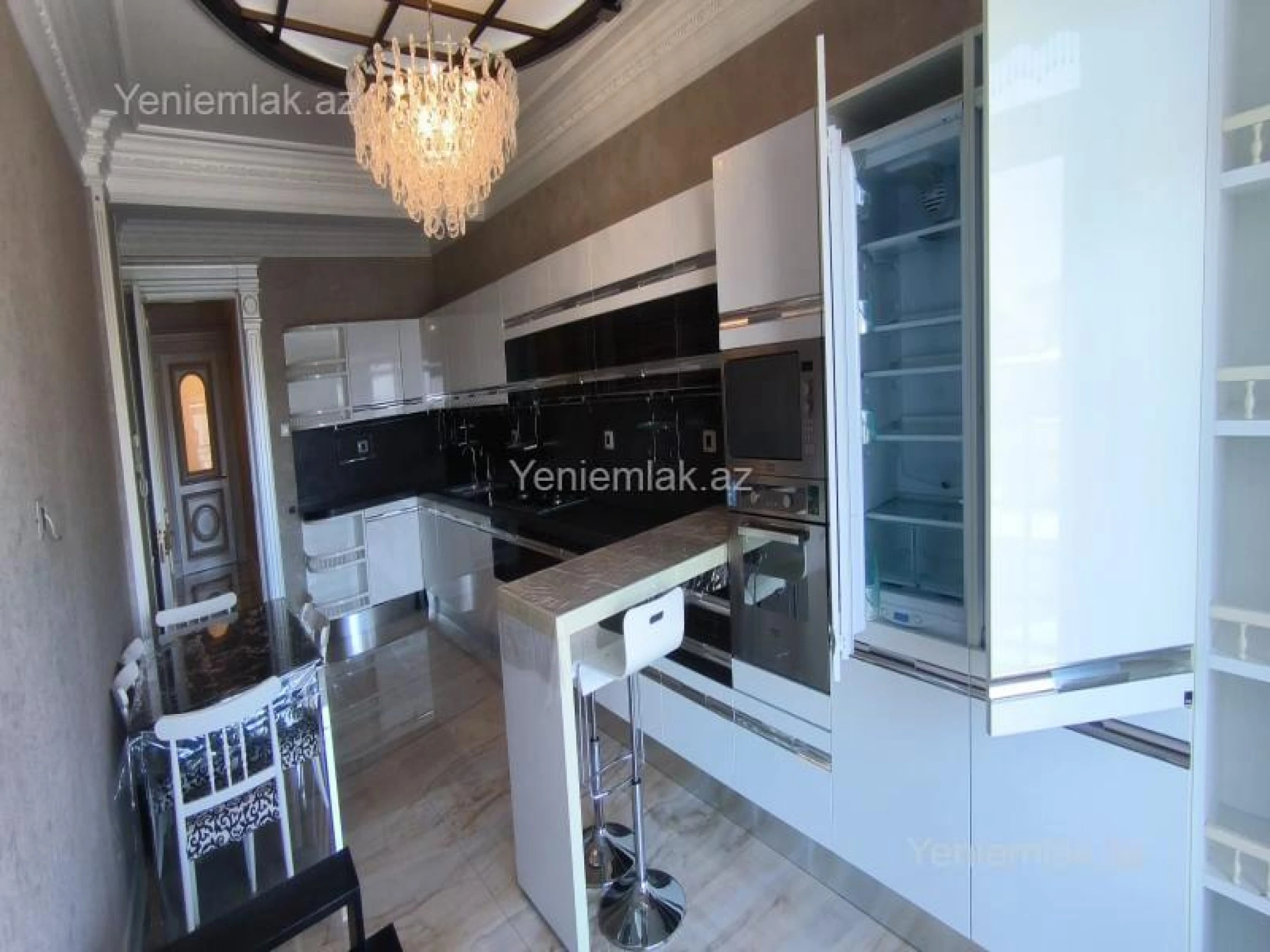 Satılır 5 otaqlı yeni tikili 400 m²