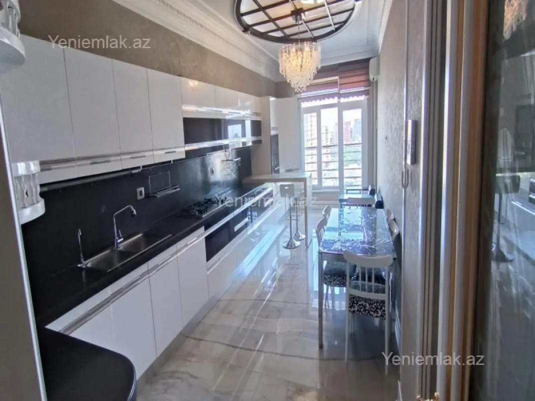 Satılır 5 otaqlı yeni tikili 400 m²