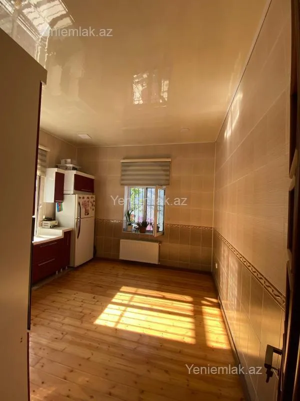 Satılır 4 otaqlı həyət evi 160 m²