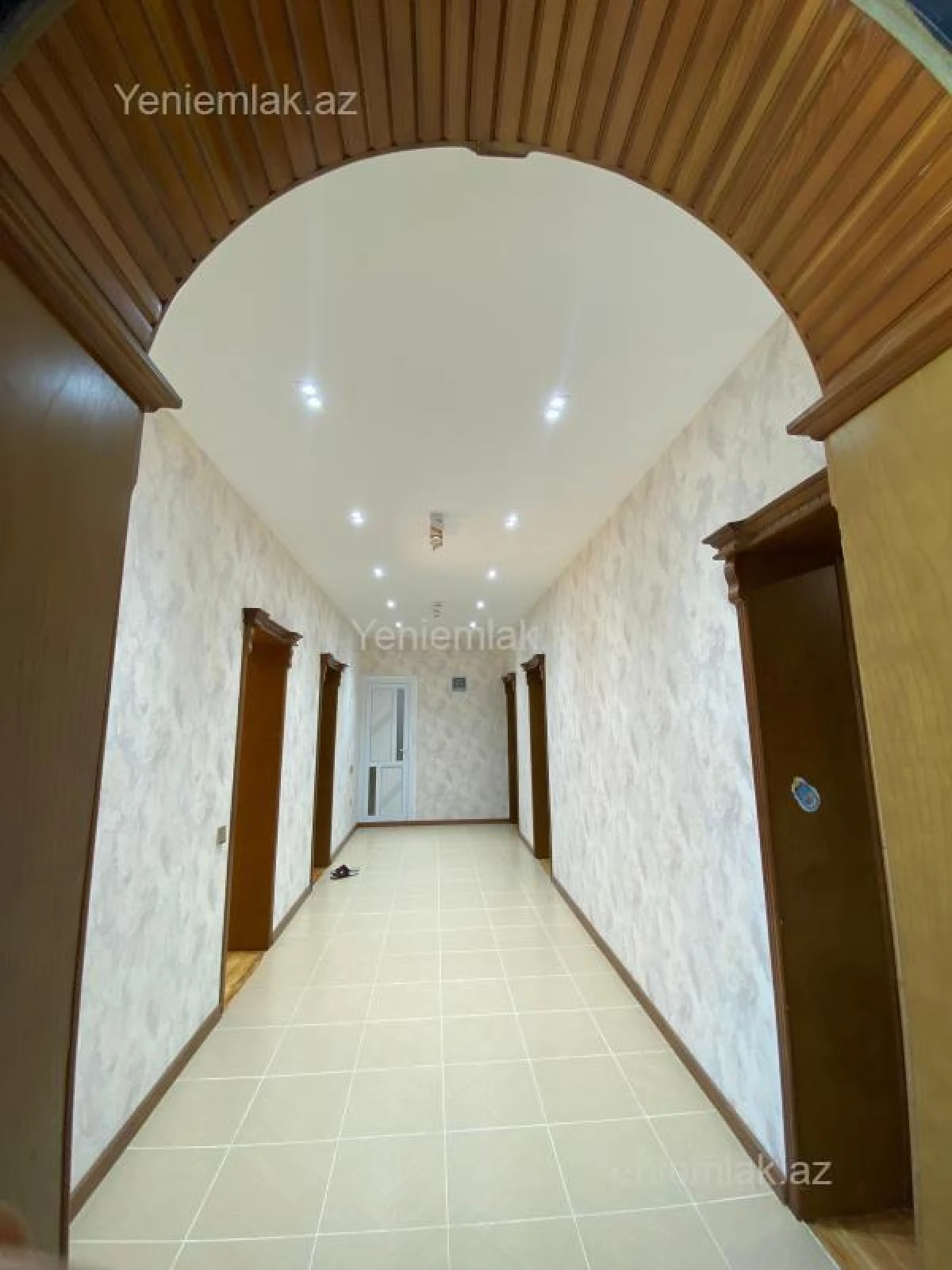Satılır 4 otaqlı həyət evi 160 m²