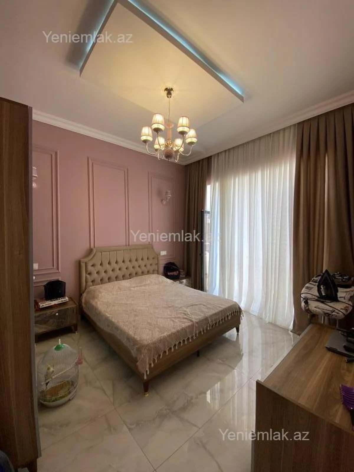Satılır 5 otaqlı həyət evi 270 m²