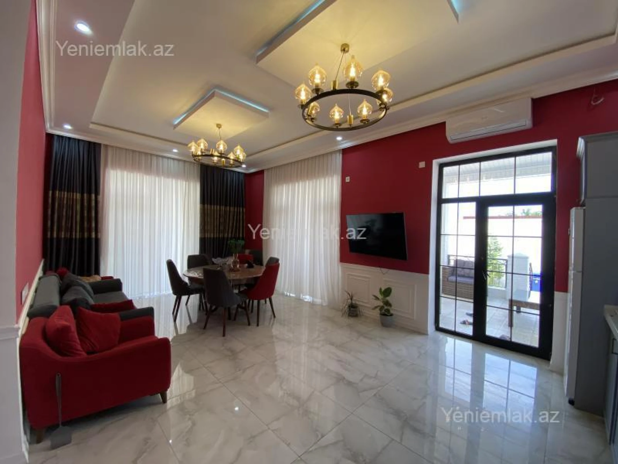 Satılır 5 otaqlı həyət evi 270 m²