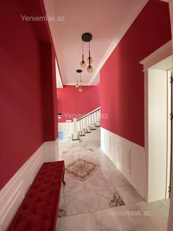 Satılır 5 otaqlı həyət evi 270 m²