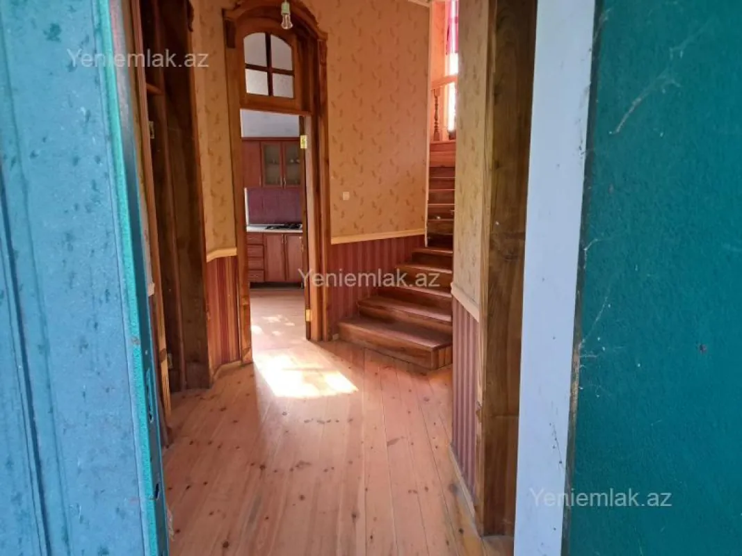 Satılır 4 otaqlı həyət evi 170 m²