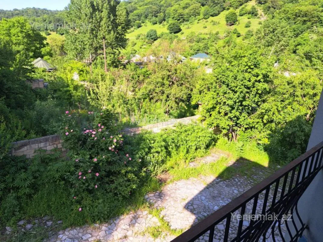 Satılır 4 otaqlı həyət evi 170 m²