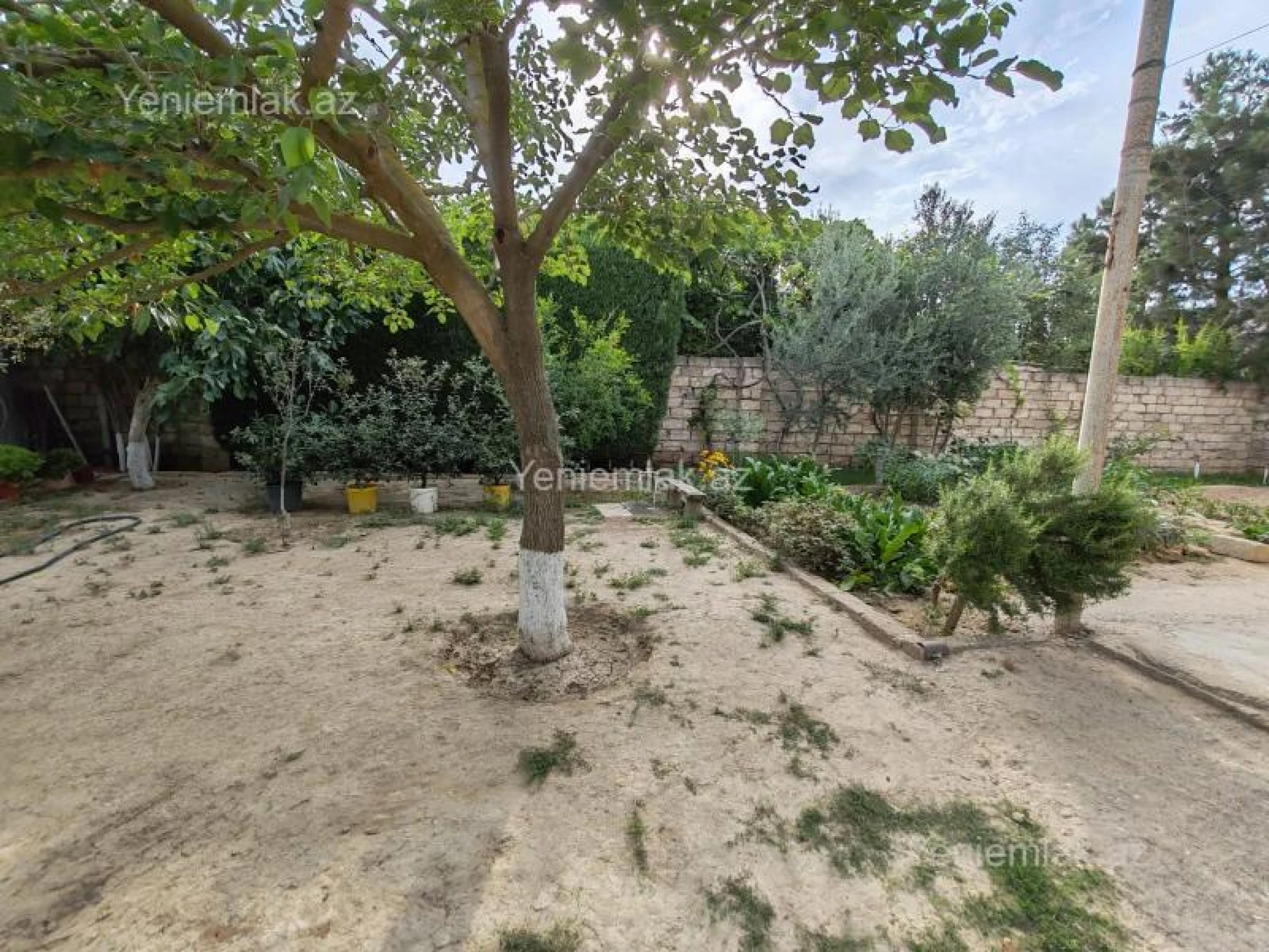 Satılır 4 otaqlı həyət evi 140 m²