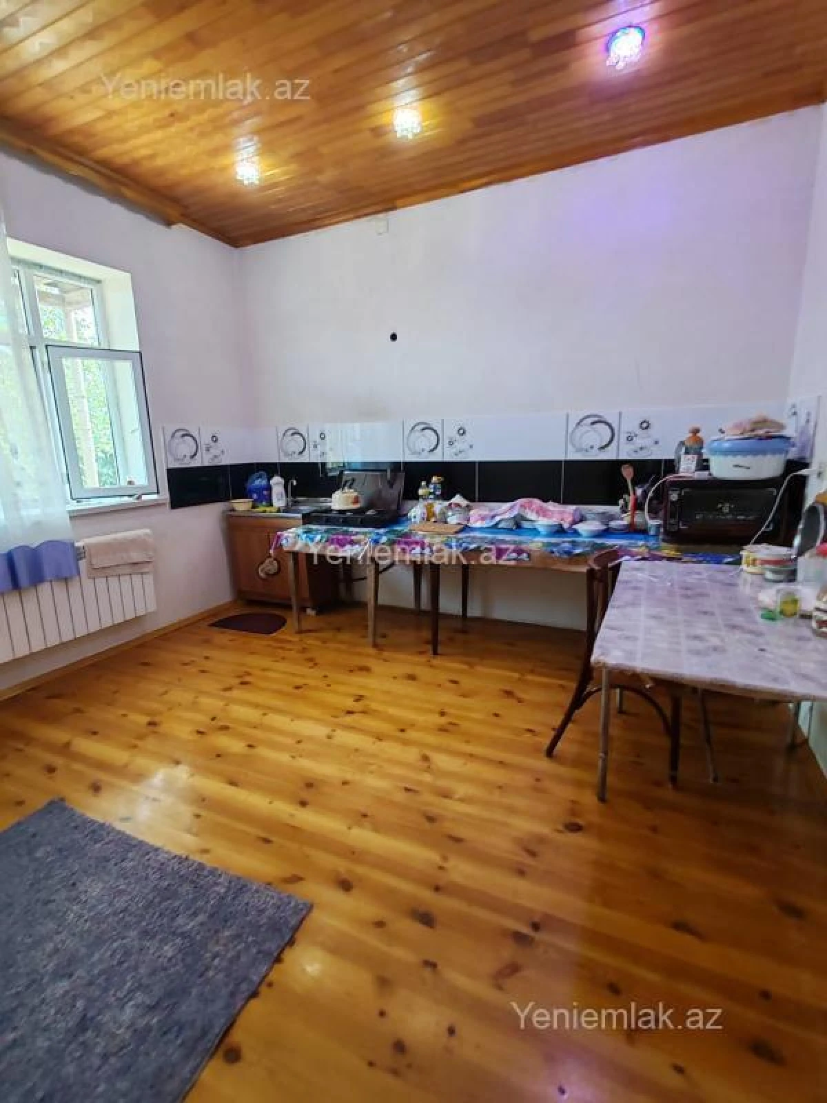 Satılır 4 otaqlı həyət evi 140 m²