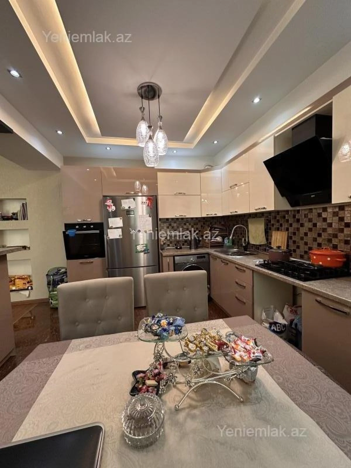 Satılır 2 otaqlı yeni tikili 83 m²