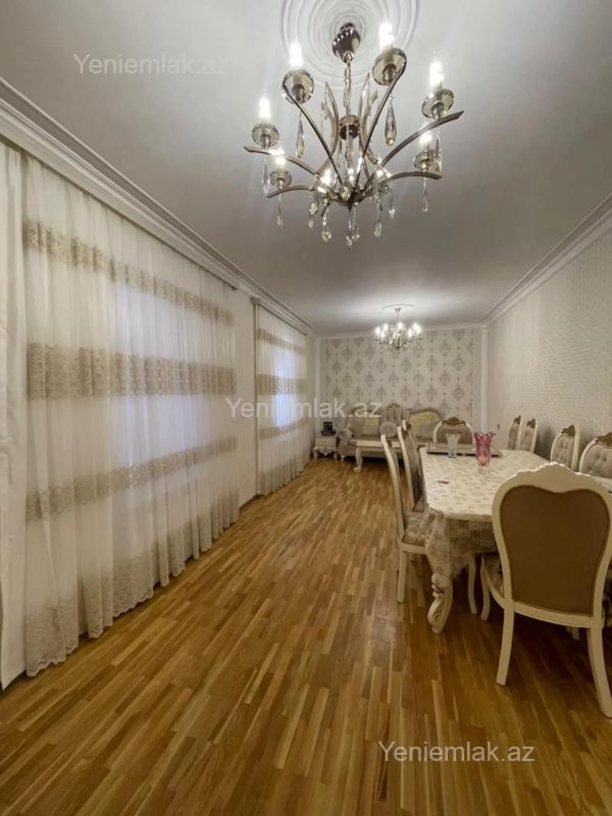 Satılır 5 otaqlı həyət evi 190 m²