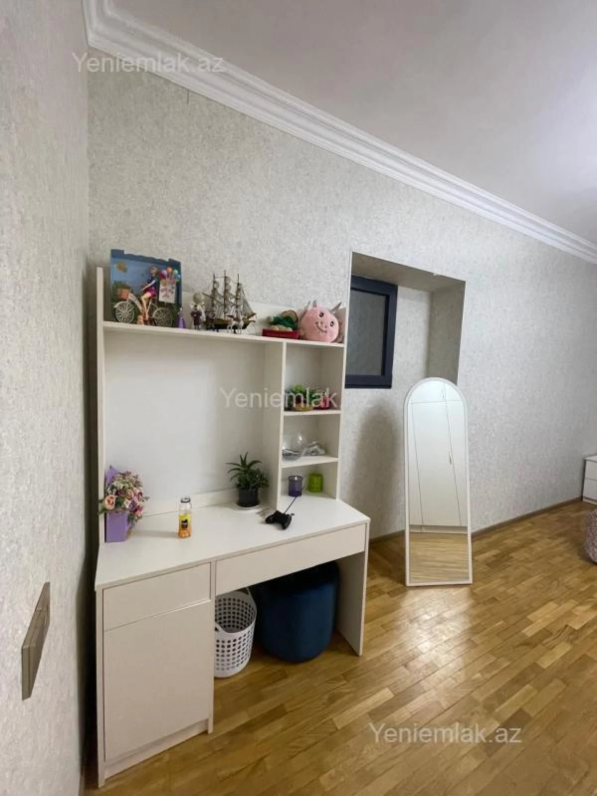 Satılır 5 otaqlı həyət evi 190 m²