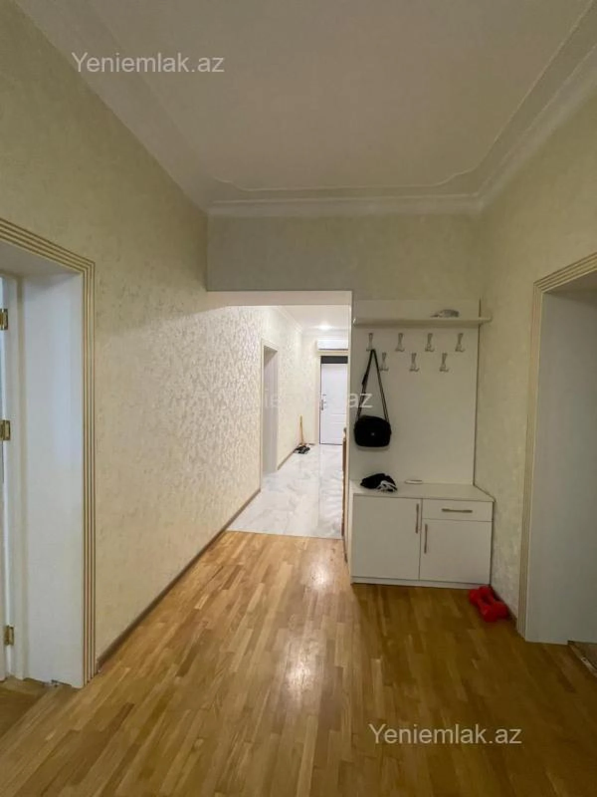 Satılır 5 otaqlı həyət evi 190 m²