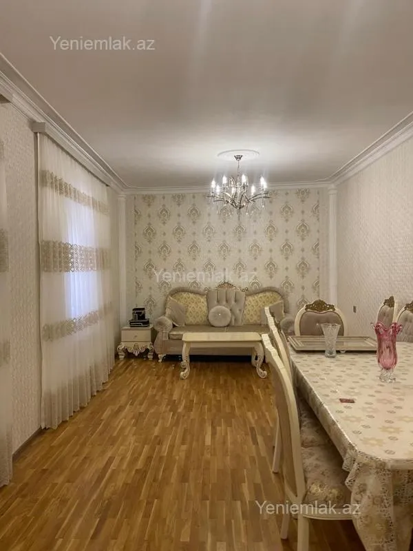 Satılır 5 otaqlı həyət evi 190 m²