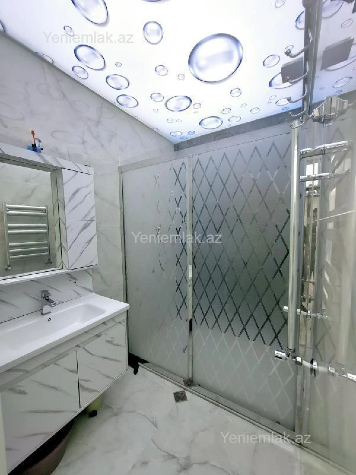 Satılır 3 otaqlı yeni tikili 140 m²