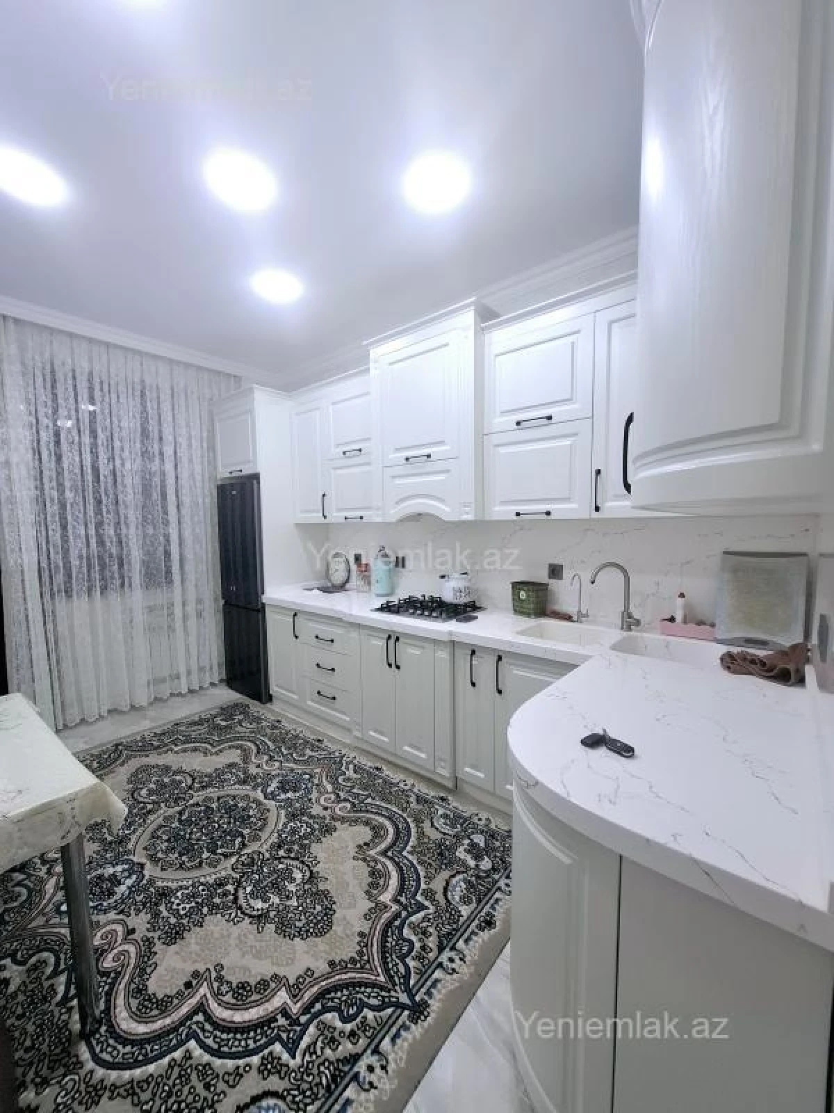 Satılır 3 otaqlı yeni tikili 140 m²