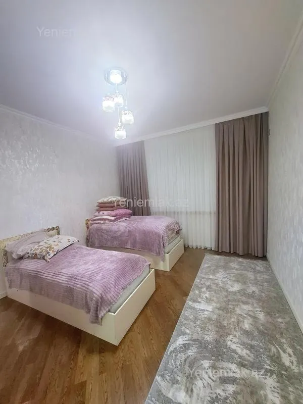 Satılır 3 otaqlı yeni tikili 140 m²