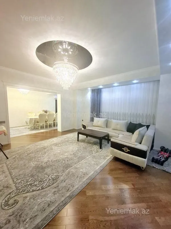 Satılır 3 otaqlı yeni tikili 140 m²