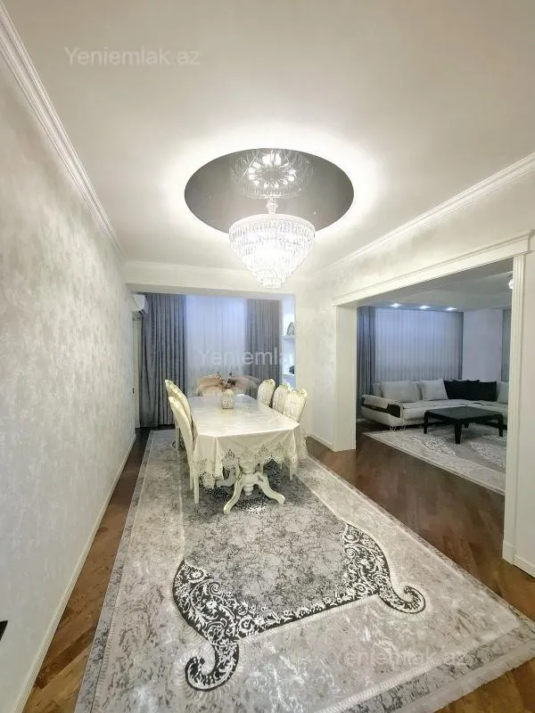 Satılır 3 otaqlı yeni tikili 140 m²