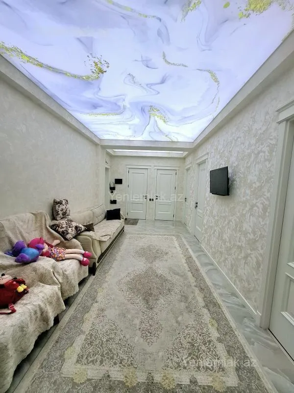 Satılır 3 otaqlı yeni tikili 140 m²