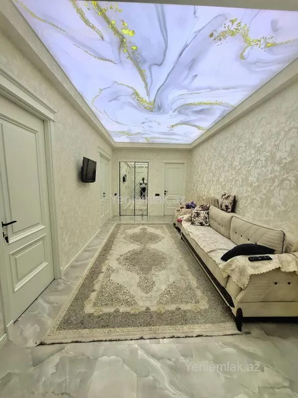 Satılır 3 otaqlı yeni tikili 140 m²