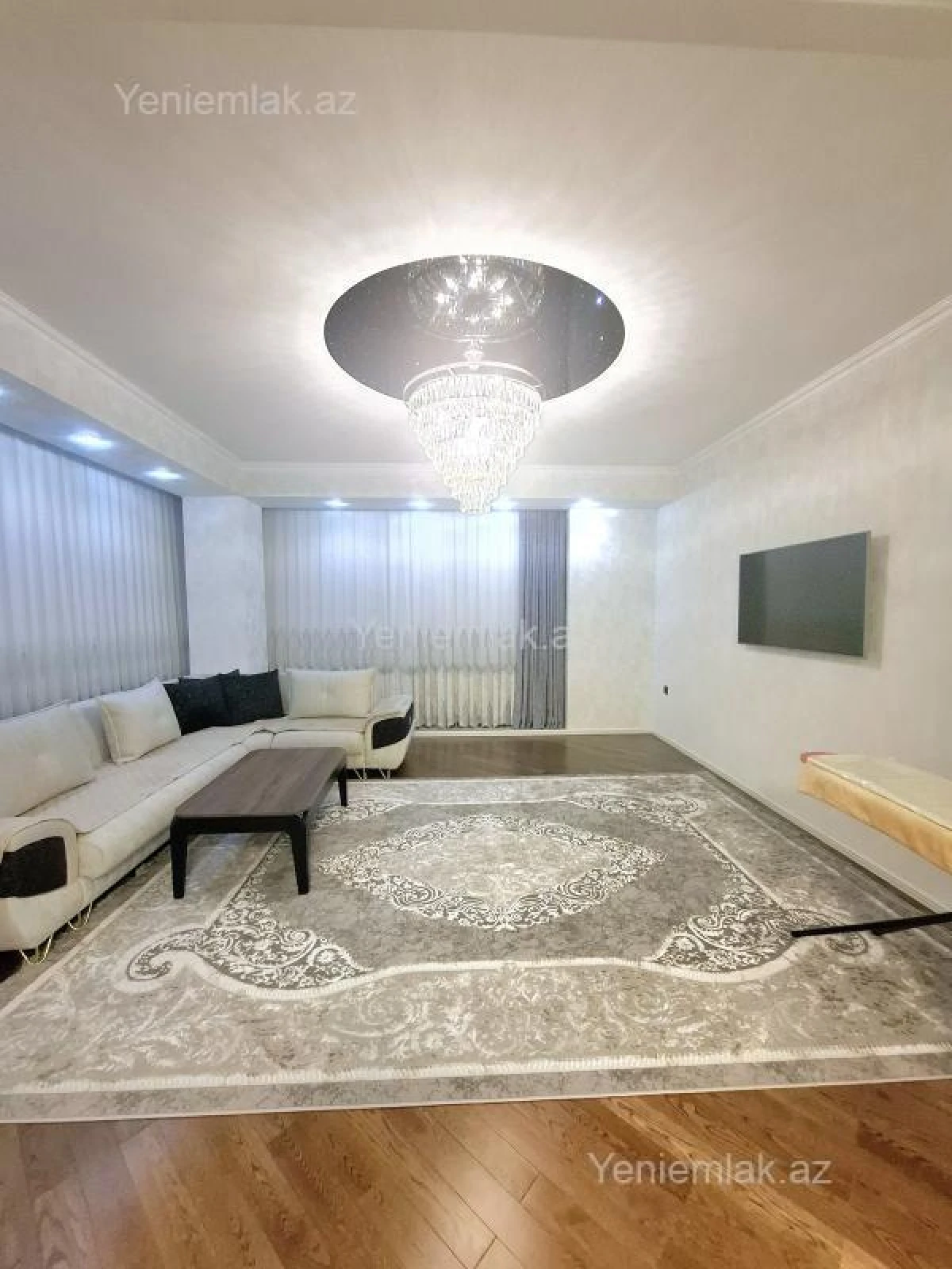 Satılır 3 otaqlı yeni tikili 140 m²