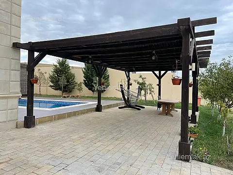 Satılır 6 otaqlı həyət evi 500 m²