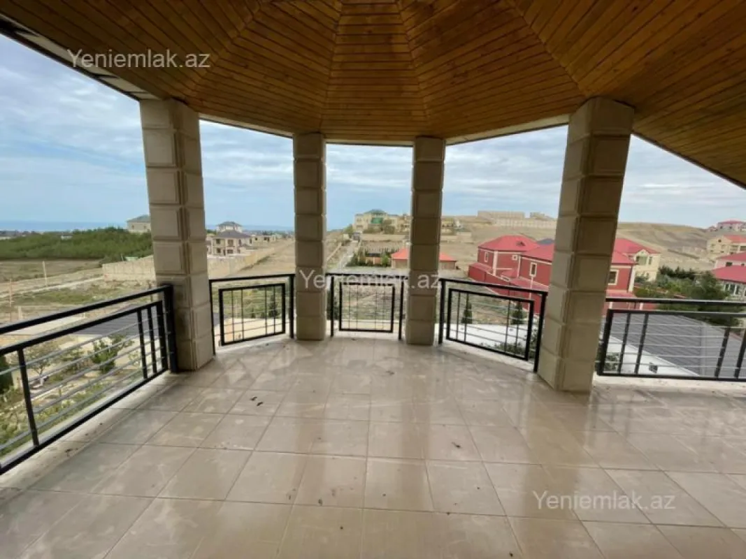 Satılır 6 otaqlı həyət evi 500 m²