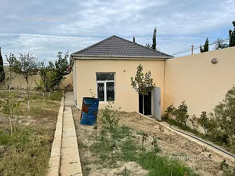 Satılır 6 otaqlı həyət evi 500 m²