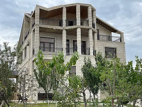 Satılır 6 otaqlı həyət evi 500 m² — Abşeron, Novxanı 6 otaq 500.00 m²