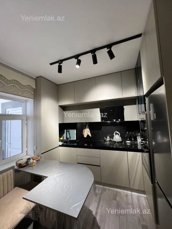 Satılır 4 otaqlı həyət evi 120 m²