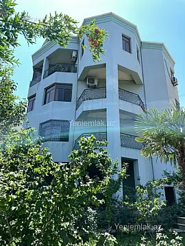 Satılır 10 otaqlı həyət evi 542 m² — Bakı, Sabunçu 10 otaq 542.00 m²