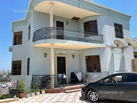 Satılır 10 otaqlı həyət evi 542 m²
