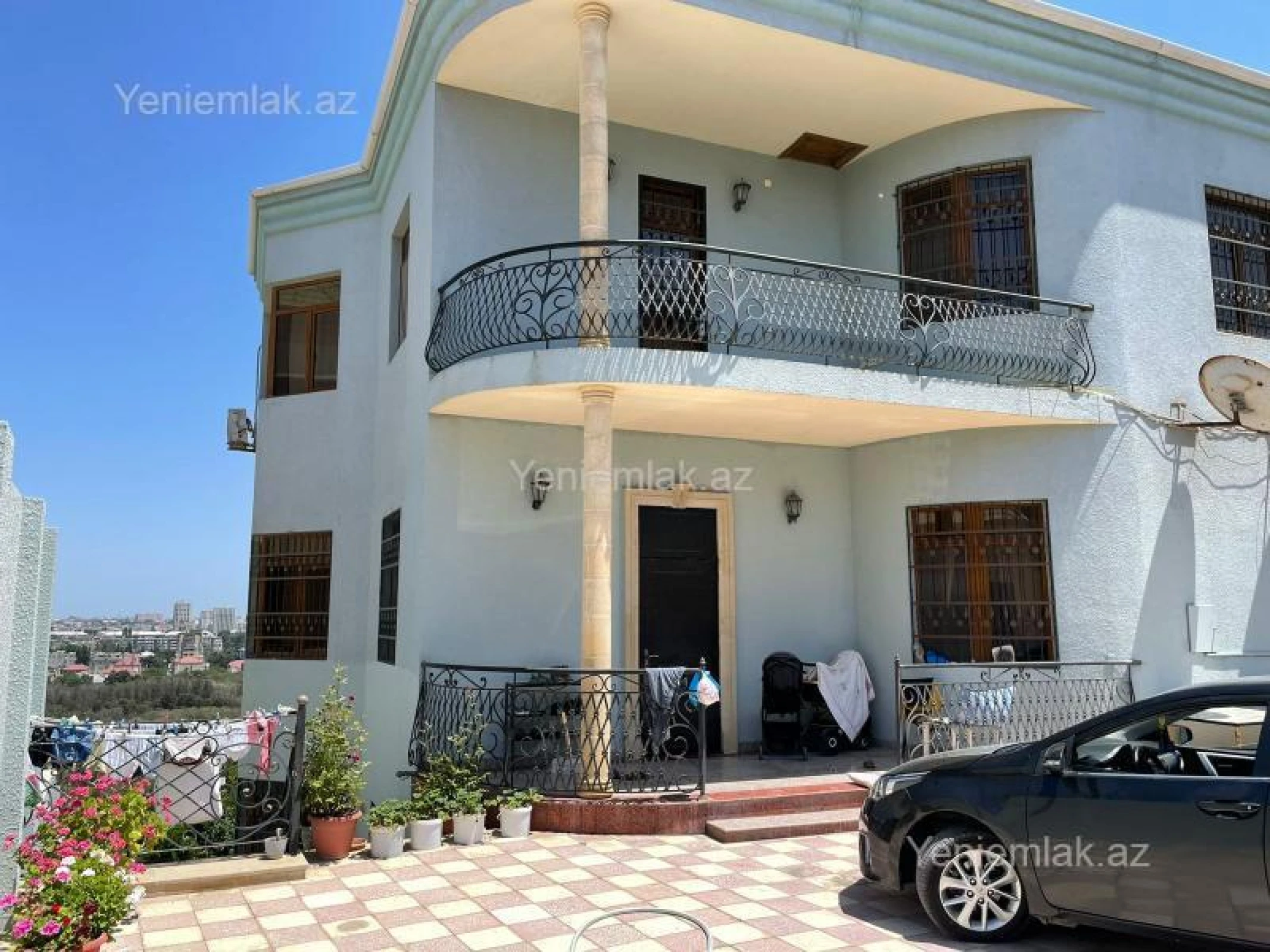Satılır 10 otaqlı həyət evi 542 m²